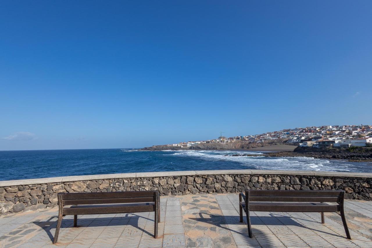 Sea Views Private Terrace 2br House Near The Сasa de vacaciones Telde