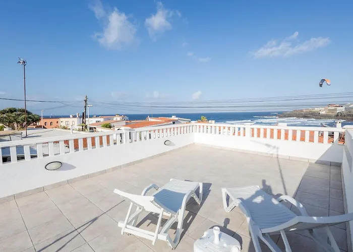 Sea Views Private Terrace 2Br House Near The Beach